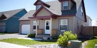 3 Bedroom 2 Bath home with 2 car garage in Belgrade. Gallery 1