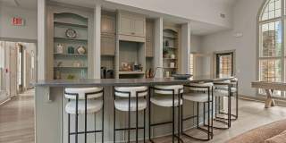 Avana Avebury Gallery 13