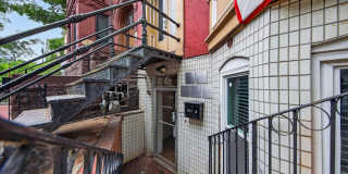817 6TH Street NW Gallery 42