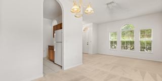 Great location with room to entertain Great location with room to entertain Gallery 9