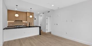 139-1 CHRISTOPHER COLUMBUS DR Gallery 2