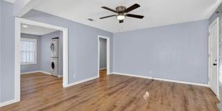 2329 Reynolds Street Gallery 10