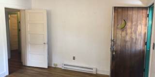 218 McKenzie Street Unit C Gallery 3
