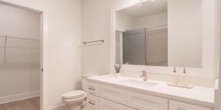 The Heron at River Island Gallery 21