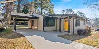 2142 Cloverdale Drive SE Gallery 1