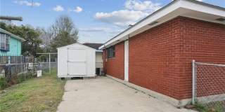 7551 OAK Street Gallery 3