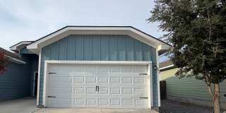 Luxury 3/2 Duplex in Seguin, Texas Luxury 3/2 Duplex in Seguin, Texas Gallery 1