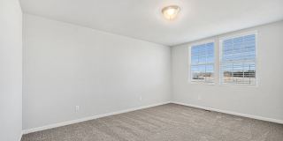 1002 Maple Avenue Gallery 10