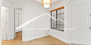 Gorgeous Condo with Washer/Dryer and Central AC Gallery 8