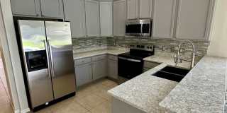 4/2 in Wyndham Lakes! Available NOW! Gallery 11