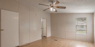 1323 Avenue E Gallery 11