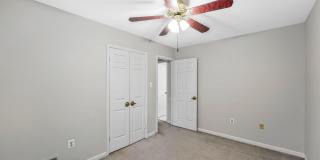 2852 YARN Court Gallery 23