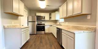 2709 NW Hilltop Drive Gallery 5