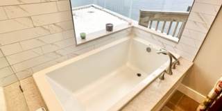 Gorgeous furnished waterfront home for rent on Okaloosa Island! Gallery 35