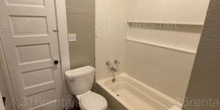 $1200 - 3 bedroom 1 bath - Single Family Home Gallery 14