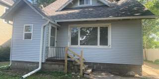 3 Bedroom, 1.5 bathroom home in Monringside. Gallery 1