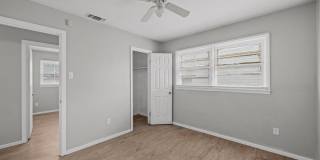 2612 E Auburn Street Gallery 19