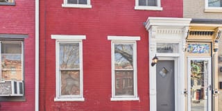 Large 4 Bedroom Single Family on Reily St. Gallery 1