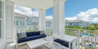 Ivory Lantana Gallery 38