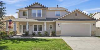 Newly Renovated 4 Bed 2.5 Bath Home in the Heart of Meridian Gallery 1