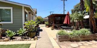 Charming 2 bdrm, 1 bath, + Bonus Room Gallery 21