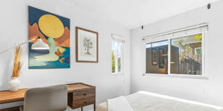 4666 Mission Ave Gallery 25