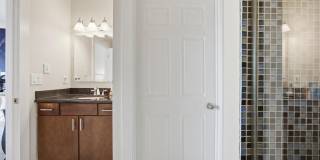 261 S Limestone Gallery 19