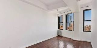 315 Seventh Avenue Gallery 1