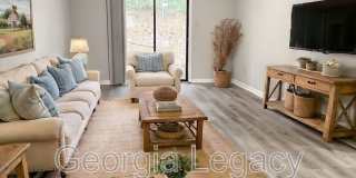 1688 Prince Avenue Gallery 1