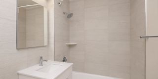 180 Montague Gallery 16