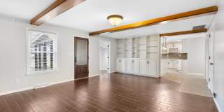 3 Bedroom | 2.5 Bathroom | 2 Car Garage | Springfield MO | Fenced Back Yard | 2 Living Areas | Quiet Neighborhood! Gallery 12