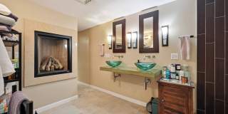 591 Orange Street Gallery 15