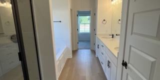 5837 Lavender Avenue Gallery 14