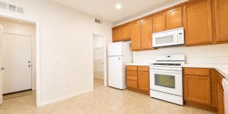 3 Bedroom condo in Lake Elsinore Gallery 6