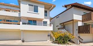 *Limited Move In Special for April Lease Start Date- $750 Off First Month's Rent! *OCEAN VIEWS! Renovated 2 Bed, 2.5 Bath Townhome in San Clemente! Gallery 40