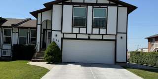 431 East 2050 North Gallery 1