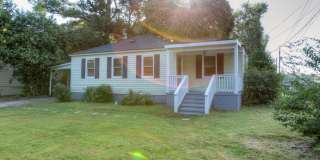 Charming House off Hawthorne Ave! Gallery 1