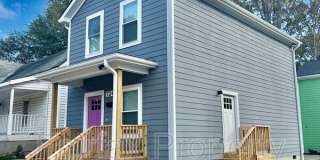 724C Liberty St. Gallery 28