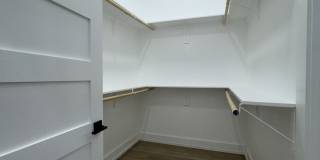 105 Forrest Gallery 6