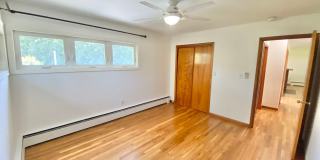 3 Bedroom House South End Neighborhood Burlington Available in September 5th! Gallery 14