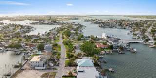 Waterfront 3 Bedroom in Yacht Club Estates Gallery 40