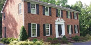 4 BR home in NW school district--Lawn Service Included! Gallery 1