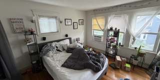 4bed 2bath unit in Somerville Gallery 3