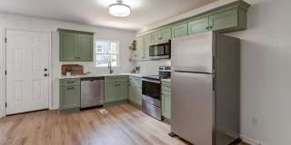 Completely Renovated 3 Bedroom Belmont Townhome Available Now! Gallery 7