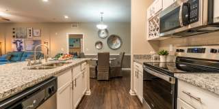 Oaks at Normandy Apartments Gallery 9