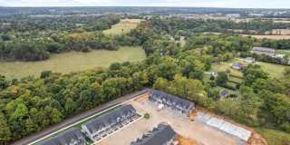 Large 2 Bedroom Luxury Townhome For Rent Near Billy Dunlop Park! Gallery 25