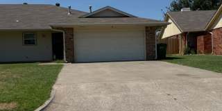 **3-BEDROOM DUPLEX FOR LEASE — YUKON, OK!** Gallery 1