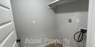 6617 N 5th Street Gallery 19