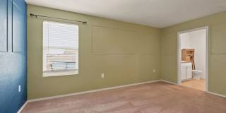 Beautiful 4-Bedroom Home with Golf & Clubhouse Access Gallery 18