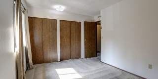 Clean Top Floor 1BR 1BA Condo with Wood Burning Fireplace Gallery 14